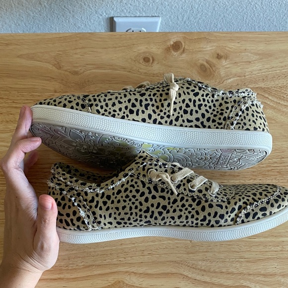 BOBS from Skechers Tan Leopard Womens Sneakers - Picture 7 of 9